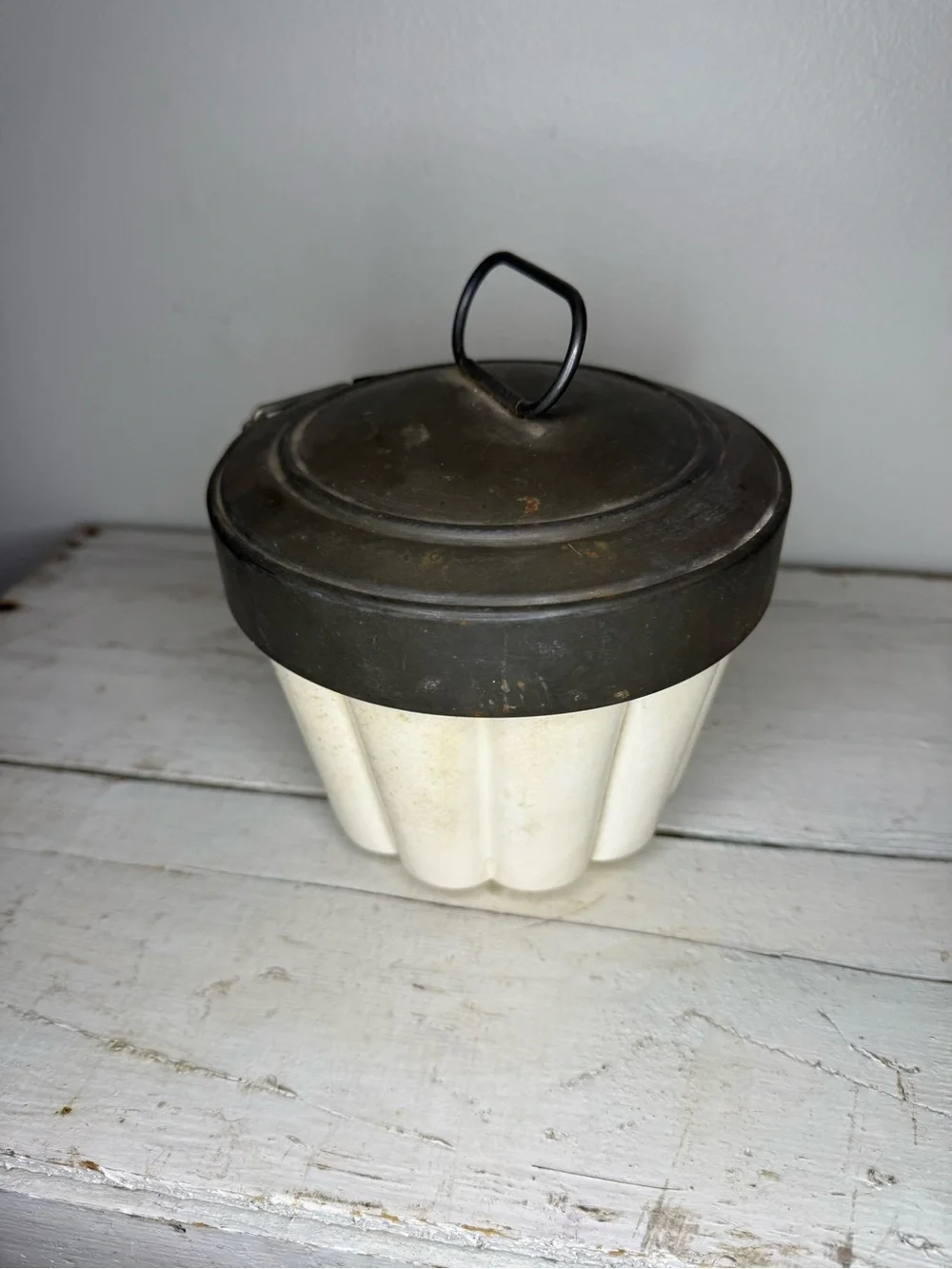 Antique Creamy White German Steam Pudding Mold w/ Tin Lid & Side Locking Latch